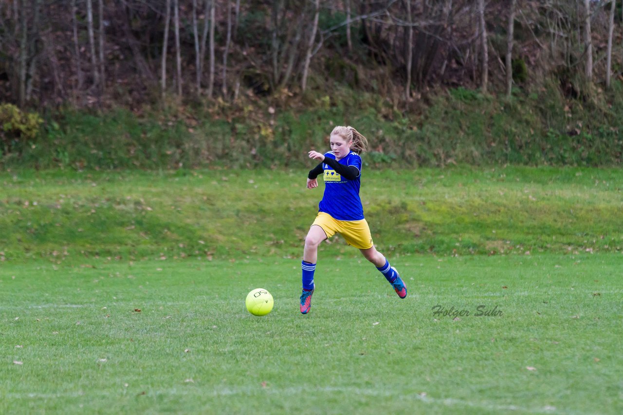 Bild 253 - B-Juniorinnen TSV Gnutz o.W. - SV Henstedt Ulzburg II : Ergebnis: ca. 5:0